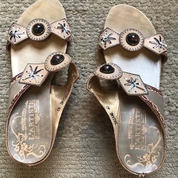 L’artiste Spring Step Sesame womens 9.5 tan floral wedge heel slip on sandals - Picture 6 of 7